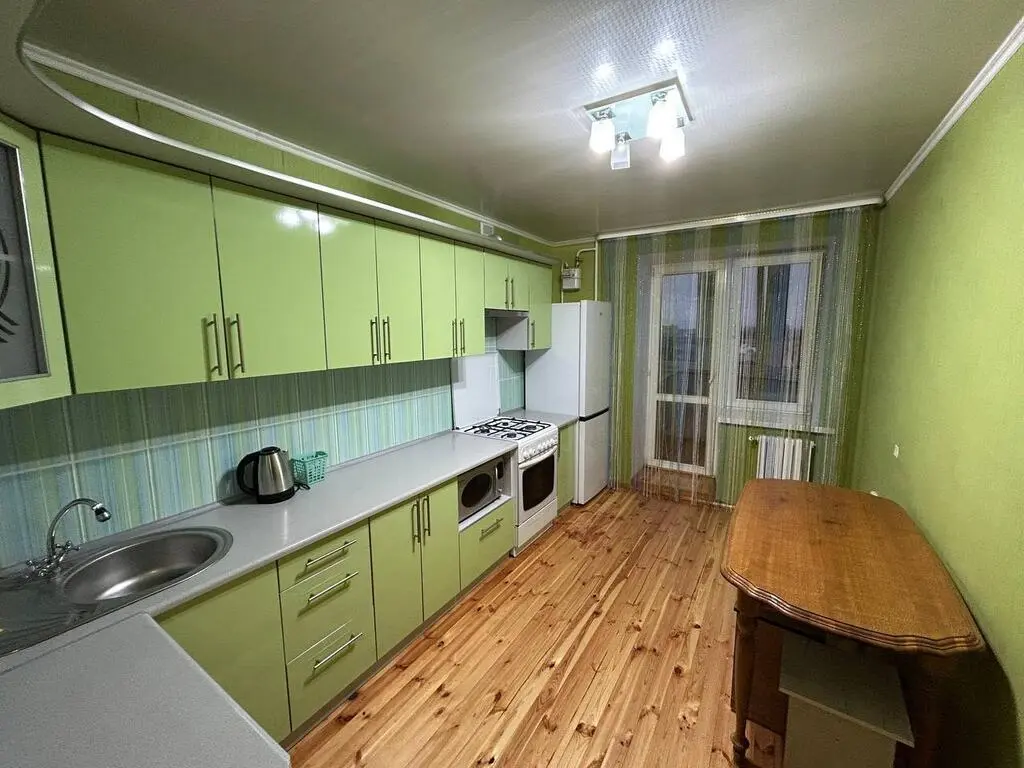 Two-bedroom apartment for daily rent in Baranovichi, Bagrim street 11